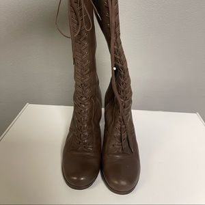 Stuart weitzman lace up knee high boots 8.5